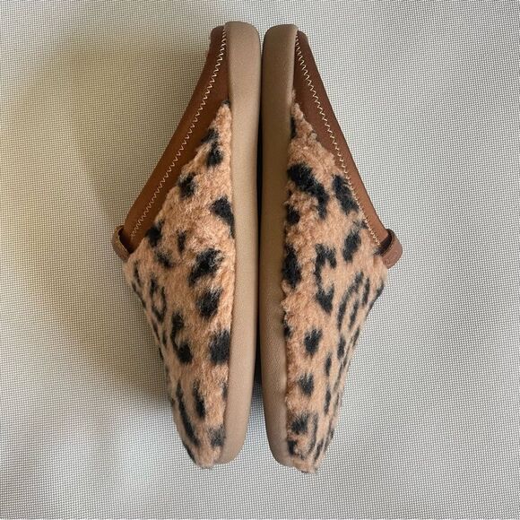 Lands’ End Fuzzy Leopard Print Clog Slipper Women’s Size 8B - Picture 4 of 8